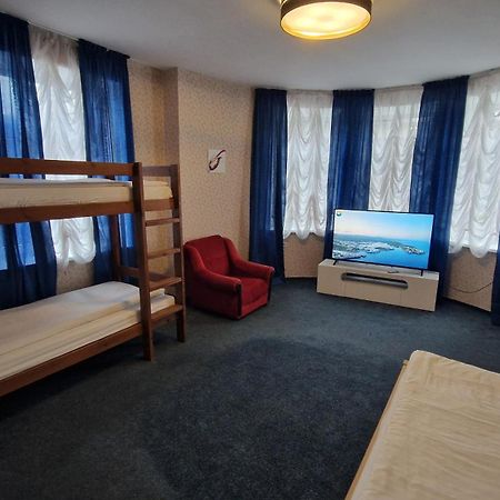 Central Hotel With Free Parking Riga Eksteriør billede